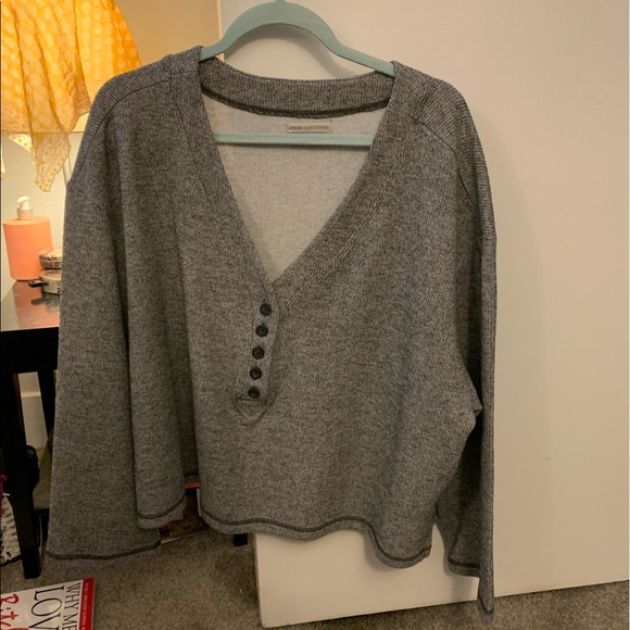 Urban outfitters sweater - Picture 2 of 4